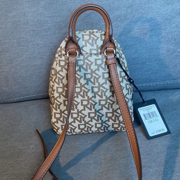 DKNY CROSSBODY “brayanna backpack” clutch purse in vegan leather monogram - Picture 3 of 6